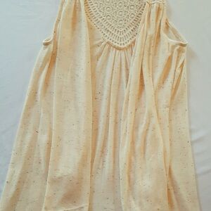 Elegant ivory Sleeveless vest